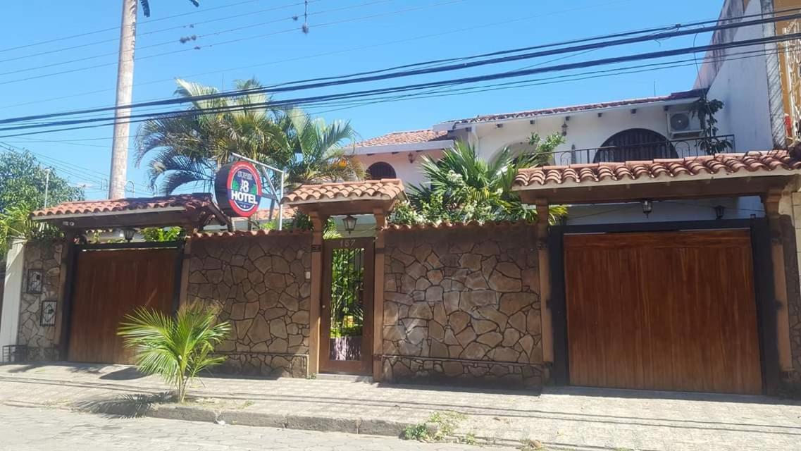 Hotel El Super 8 Santa Cruz de La Sierra Exteriör bild